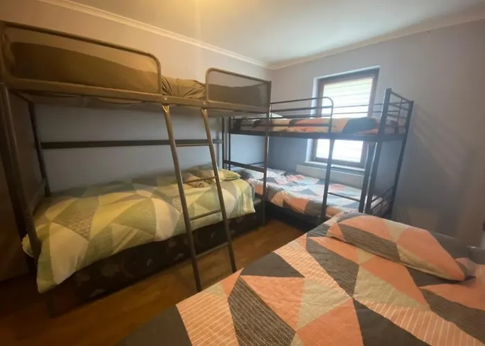 Hostel Airport To Sleep, Kitchen Only 7 Days Reservation